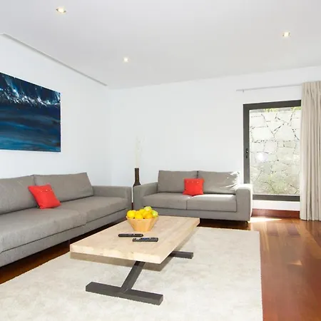Sleeps 10 Pool Air Con Wifi *