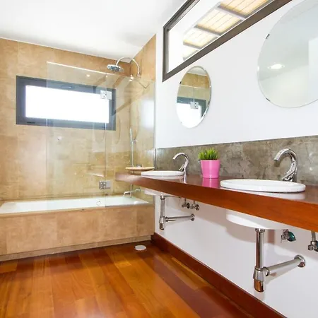 Sleeps 10 Pool Air Con Wifi * Пуэрто-Калеро